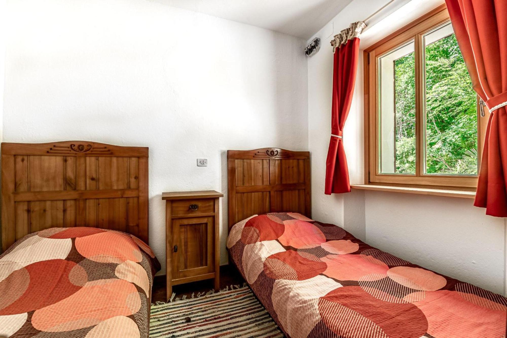 House By The Stream - Happy Rentals Avce Exteriér fotografie